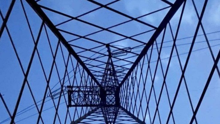 A luglio consumi elettrici ancora in crescita sul 2020