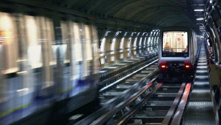 Virus, la metropolitana è Covid free: la provano i test dell'Arpa