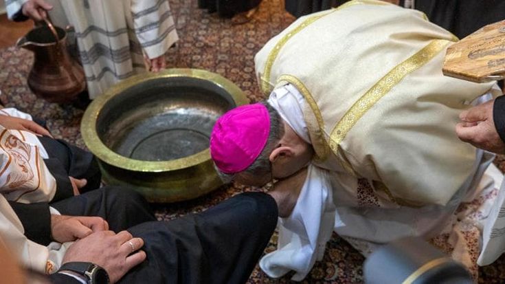 Pizzaballa al Santo Sepolcro per Pasqua, la messa celebrata dopo le polemiche