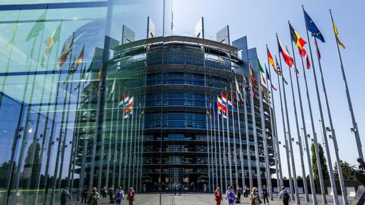 Acciaio, accordo Consiglio-Parlamento: tagli all’import e dazi al 50% per proteggere il made in Ue