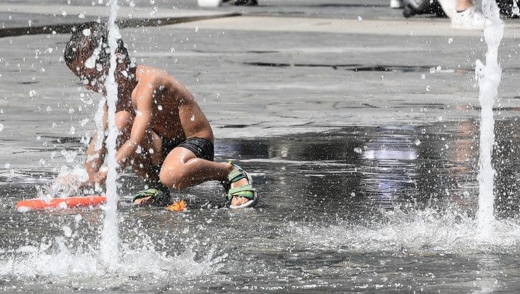 Meteo, raffica di temporali nel weekend al Nord. Sole e caldo da lunedi