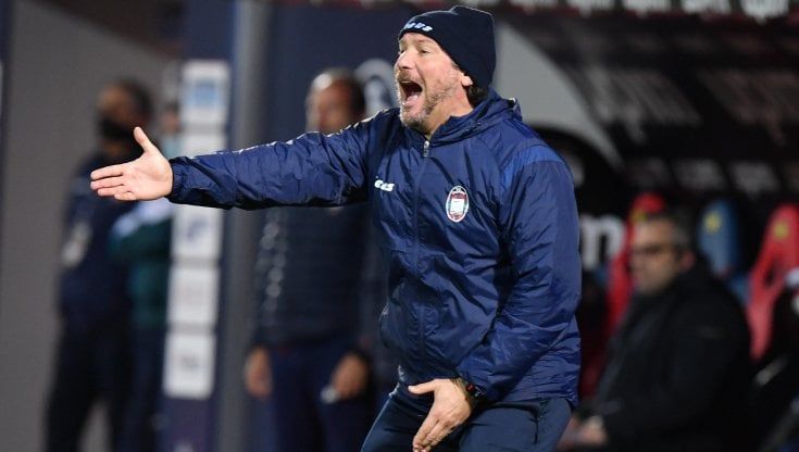 Crotone, Stroppa: ''In partita fino all'espulsione di Petriccione''