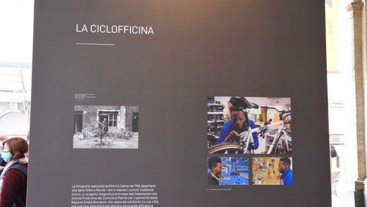 Parma, in mostra I volti del lavoro con un gruppo di rifugiati