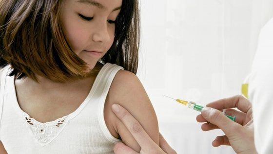 Vaccini obbligatori al nido, il popolo antivax: "Ci vediamo in tribunale"
