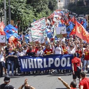 Crisi Whirlpool, lettera a Mattarella: “Non siamo robot da spegnere: ci aiuti”