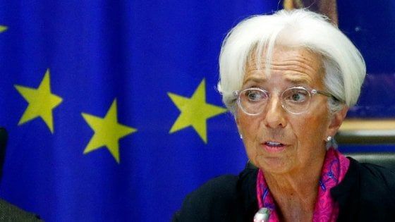 Lagarde apre l'era del post-Draghi e chiama in causa i governi: "Chi ha margini fiscali li utilizzi"