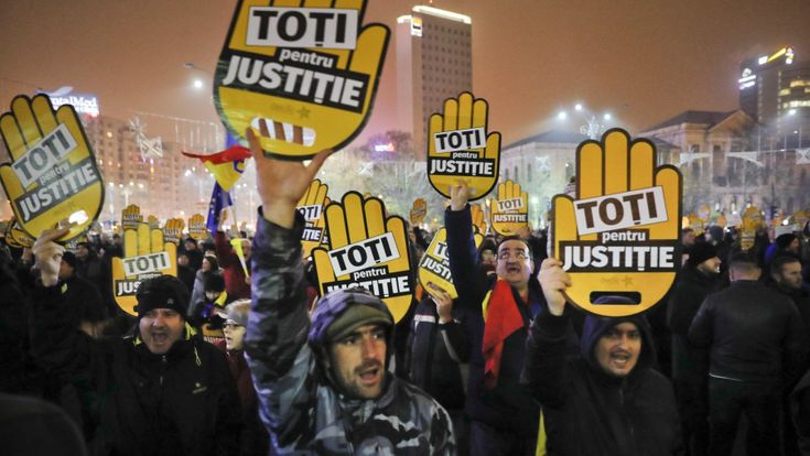 “Basta corruzione”, la Romania di nuovo in piazza