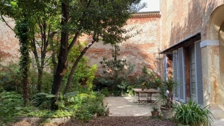 Collegio Venturoli, il gioiello del centro storico svelato dall’artista Sissi