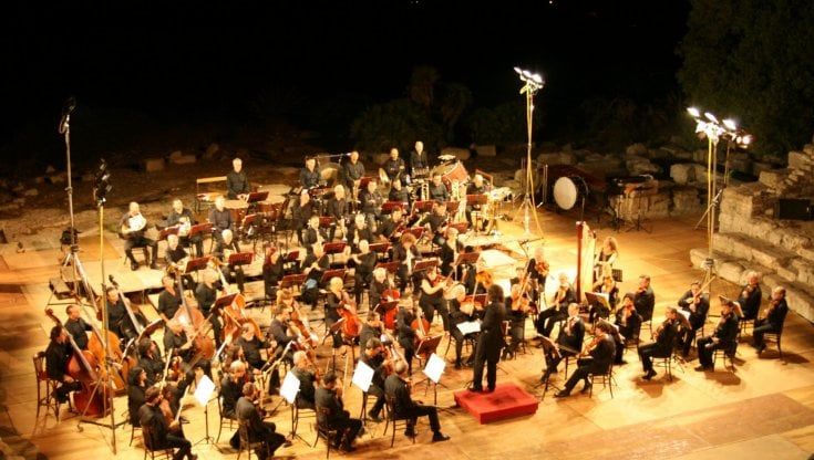 La Sinfonica a Segesta, il Tatum d'estate e i tesori di notte: gli appuntamenti di venerdì 