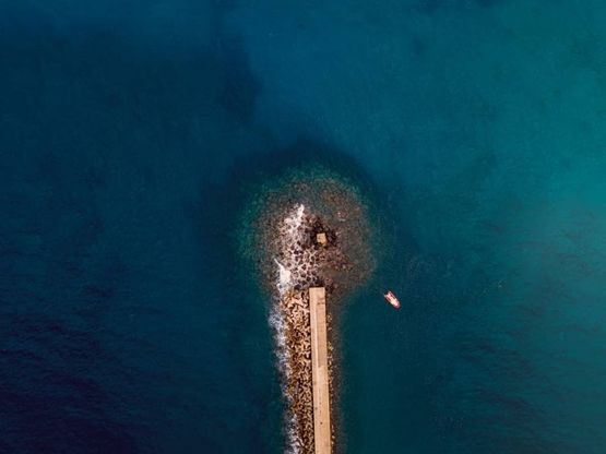 Ischia d'inverno, in volo sull'isola tra incanto e magia