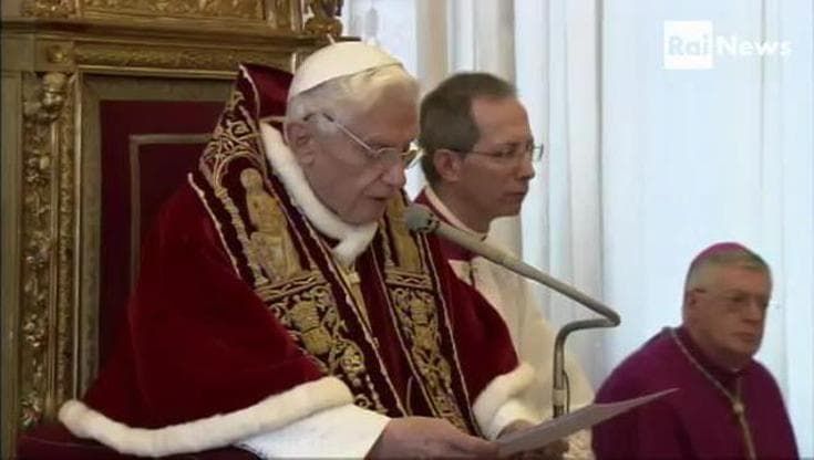 Benedetto XVI, il video dell'annuncio: "Non ho più forza"