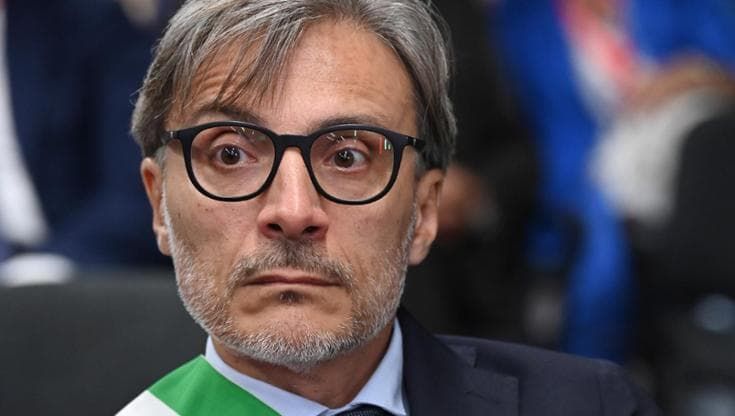 Trani, si dimette il sindaco Galiano (Pd): lo scontro su dimensionamento scuole e nomine partecipate