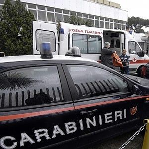 Verona, ex datore di lavoro accoltella due impiegate poi scappa e si suicida