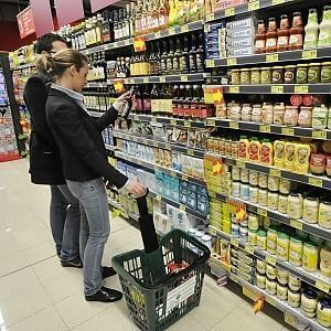 Prezzi in calo: la discesa &egrave; maggiore per le famiglie pi&ugrave; 'povere'
