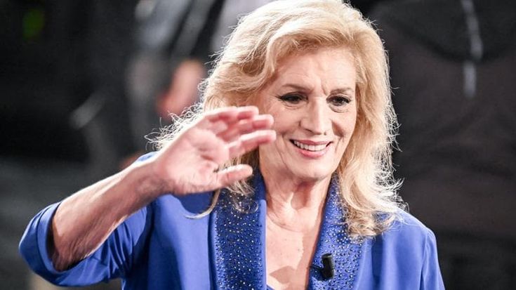 Iva Zanicchi: “Le conobbi a Canzonissima e le ritrovai in Germania, le Kessler erano affettuose”