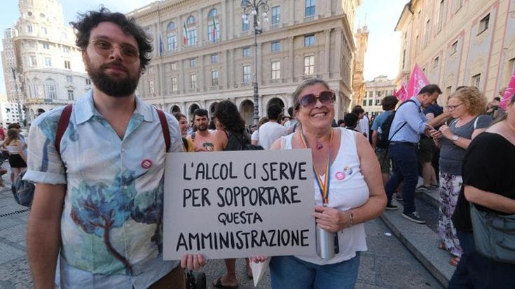 Ordinanza anti-alcol a Genova, via i divieti draconiani solo dalla prossima settimana