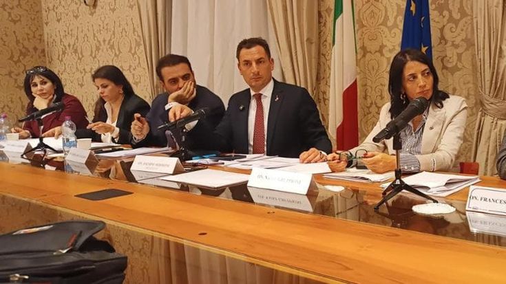 La commissione Ecomafie: “Terra dei fuochi, si deve indagare sulle falde”