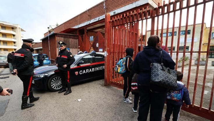 Professoressa accusata di abusi sessuali sugli alunni nel Napoletano: rinviata a giudizio