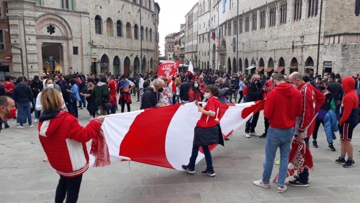 Il Perugia fa festa: vince a Salò e torna in serie B dopo un anno