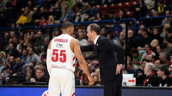 Basket Eurolega, Milano prova a rialzarsi ad Atene. Pianigiani: "Vogliamo giocarcela"