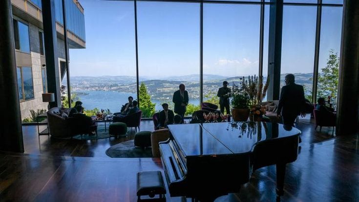 Settimana finanziaria. Occhi su Lucerna e Hormuz. Atteso il Pce core, termometro dell’inflazione Usa