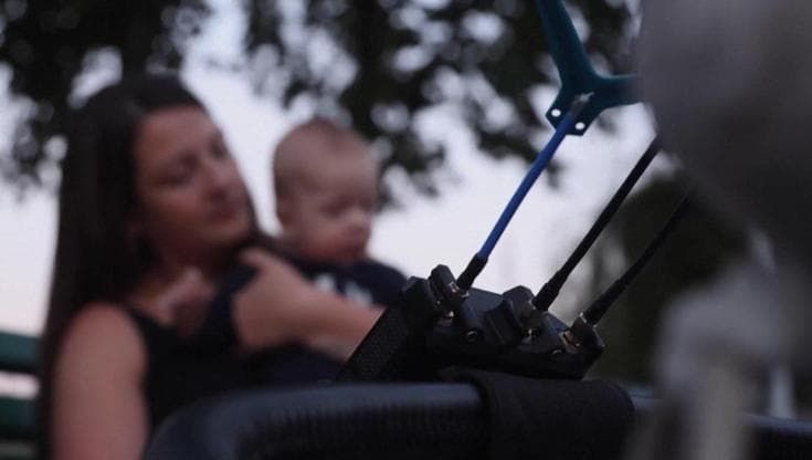 Ucraina, al supermercato col rilevatore di droni: la nuova "normalità" della famiglia di Kateryna