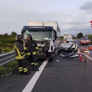 Siracusa, tre morti in un incidente stradale