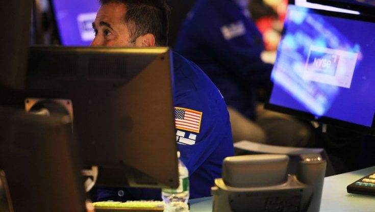 Le Borse di oggi, 28 aprile. Il Pil Usa registra il primo calo dallo scoppio della pandemia. Ma i mercati si muovono al rialzo al traino di Facebook