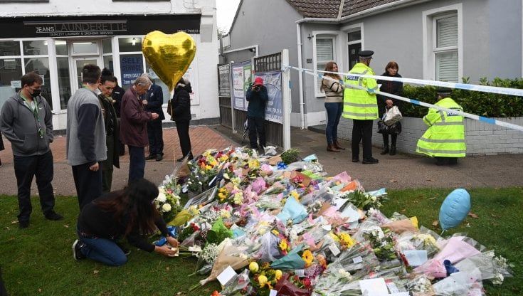 Regno Unito, il terrorismo colpisce l'agorà