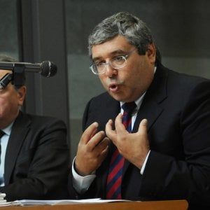 Il ritorno di Cuffaro all'Ars, sit-in sostenuto dal Movimento 5 Stelle