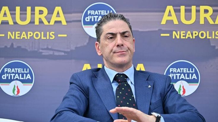 Fratelli d’Italia, sfida di Nonno: “Io condannato, resto il capo”. Ma avanza in città Sangiuliano