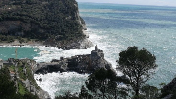 Porto Venere, aggiudicato il rudere sopra la grotta Byron. Con possibile ampliamento "Piano casa"