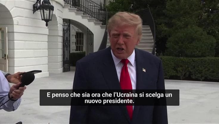 Trump contro Zelensky: "E' ora che l'Ucraina si scelga un nuovo presidente"