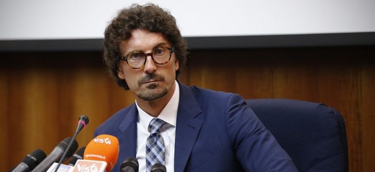 Abbassare i Tony