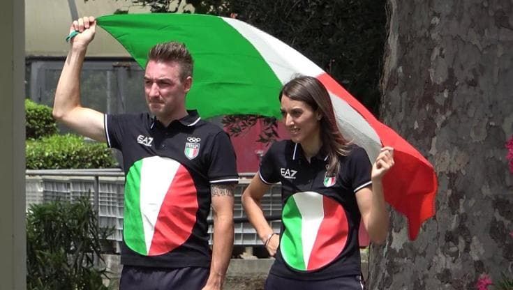Tokyo 2020, l'emozione dei portabandiera Rossi e Viviani: "Onorati di essere simbolo di ripartenza"