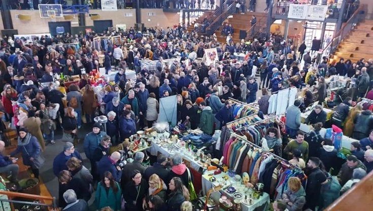 Bari, il Vintage market torna a dicembre al Palaflorio: cento espositori dagli abiti ai vinili. "Due giorni green e antispreco"