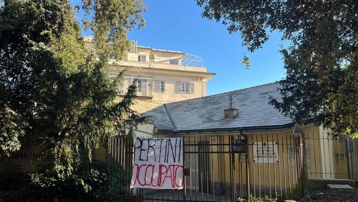 Liceo Pertini, occupata la succursale a Castelletto. Gli studenti: “Contro guerra e patriarcato”