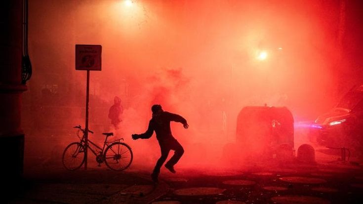 Violenze per Askatasuna, la linea della procura di Torino: non contesterà il tentato omicidio