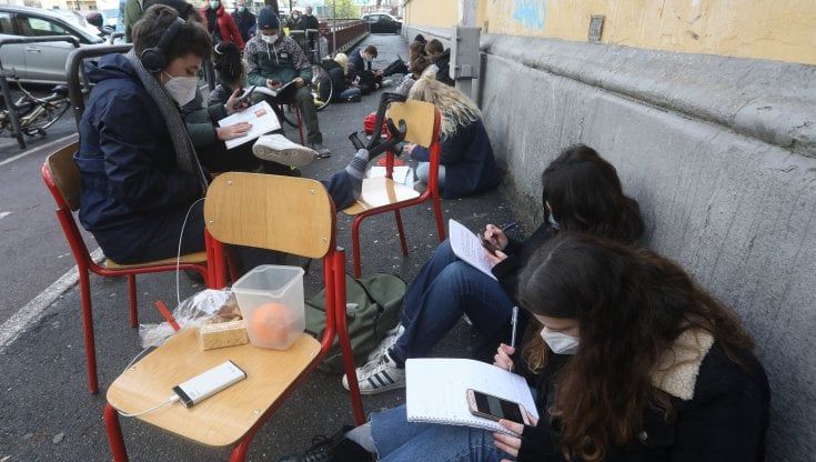 Firenze, lunedì 11 rientrano in classe 21 mila studenti