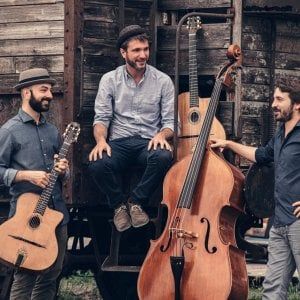 Accordi Disaccordi al Jazz Club, Un giorno nei Giardini Reali