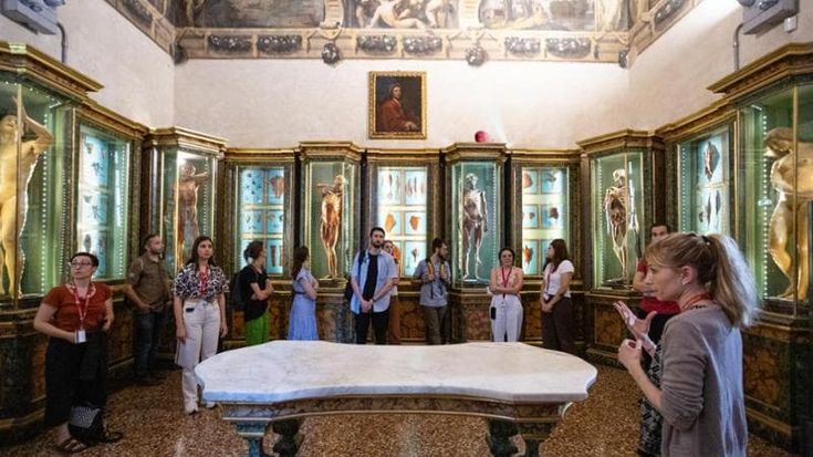Le gite nei musei di Bologna tra dinosauri, erbari e meridiane