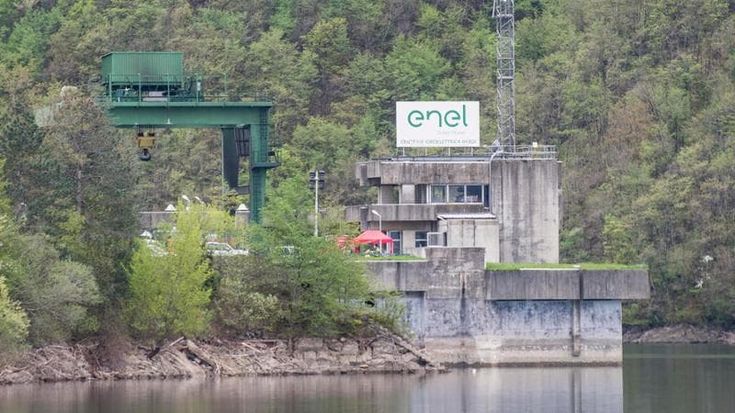 Suviana, a due anni dalla strage gli ultimi tre piani della centrale sono ancora invasi dall’acqua