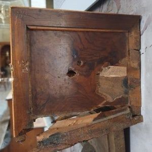 Bergamo, troppi raid vandalici: il parroco chiude la chiesa