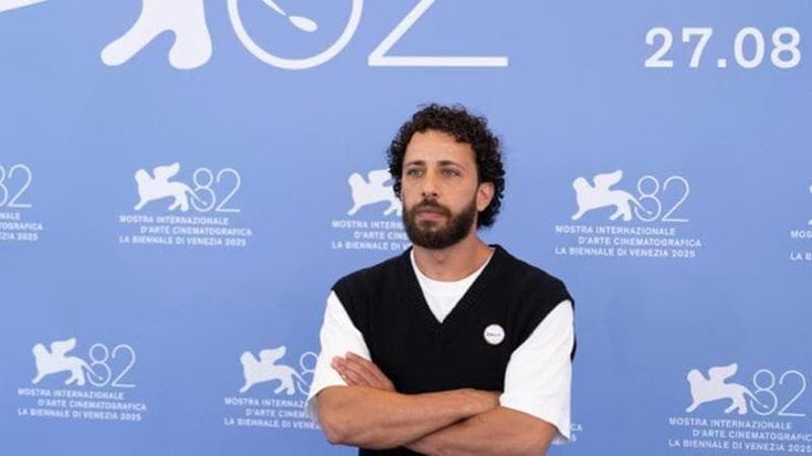 Motaz Malhees, l’attore palestinese non sarà agli Oscar: “Non mi è permesso entrare negli Usa”
