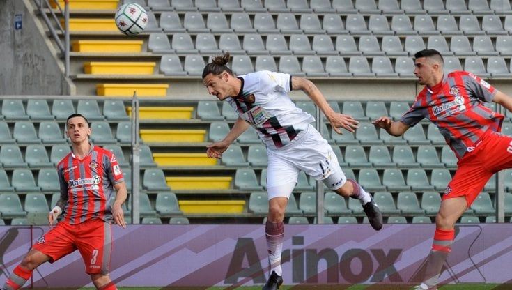 Serie B, il Monza vince e va al secondo posto. Sale la Salernitana, Venezia ko in casa con il Brescia