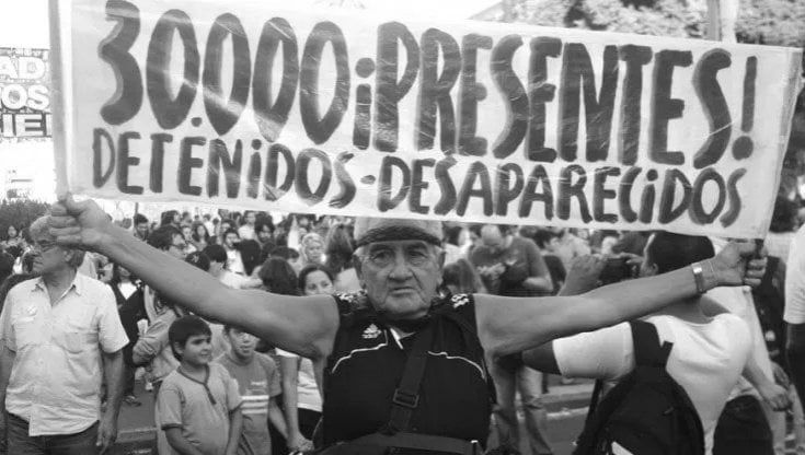 Argentina, le nonne di Plaza de Mayo ritrovano un nuovo nipote, il 131esimo 
