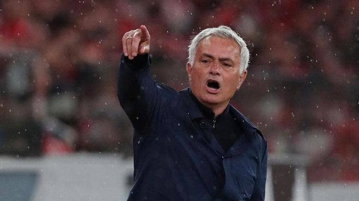Il Real Madrid annuncia Mourinho. E papa Leone