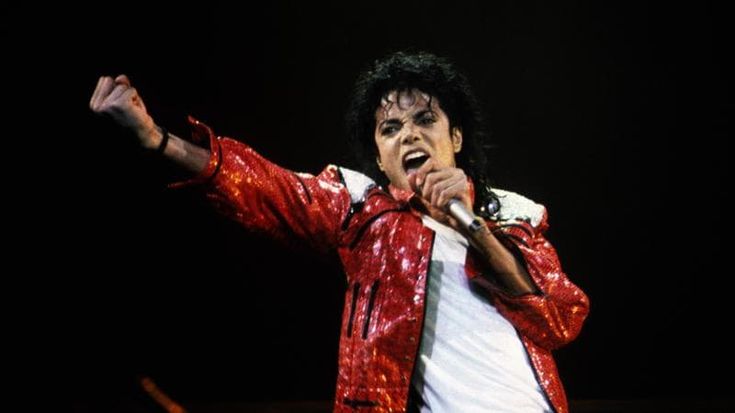 Michael Jackson e i presunti abusi, il silenzio costa caro: un uomo chiede 213 milioni di dollari per tacere