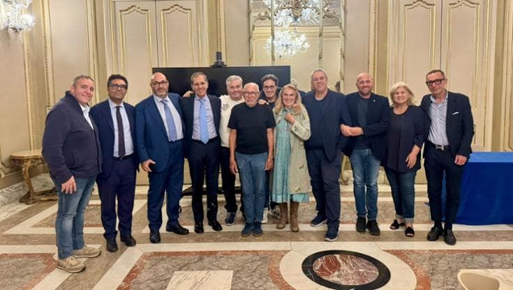 Fine del blocco dei Tir, tariffe e accuse di infiltrazioni: le mosse per convincere i falchi