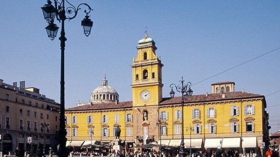  Parma tra speranza e declino, politica bocciata: "Amministratori non all'altezza"